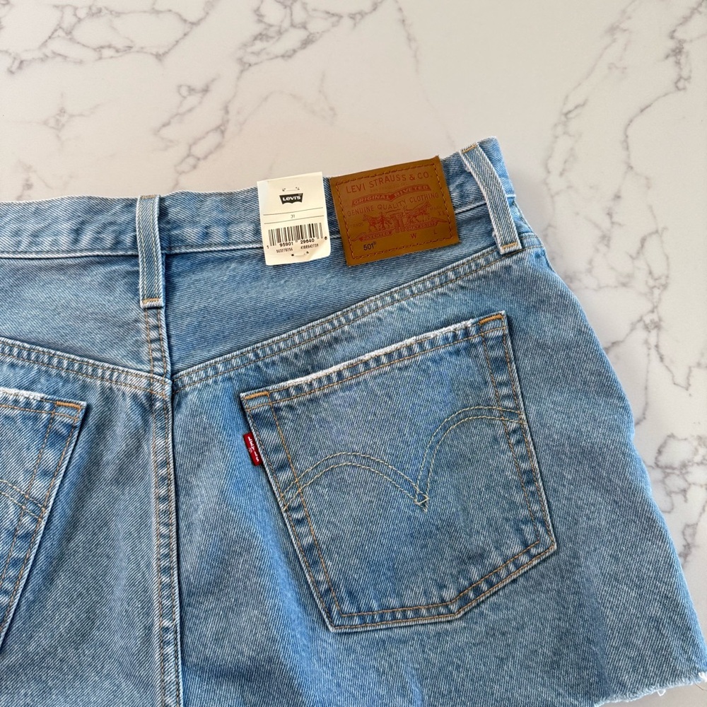 Levi’s 501 Original Jean Shorts - Ojai Light Stone Wash - Size 31 - Picture 7 of 7